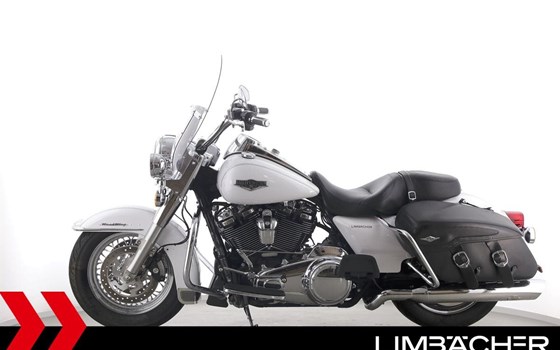 Gebrauchtmotorrad Harley-Davidson Road King Classic FLHRC - Bild 5