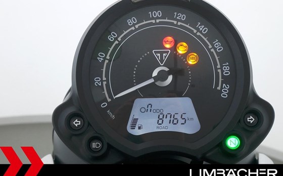 Gebrauchtmotorrad Triumph Speed Twin 900 - Bild 12