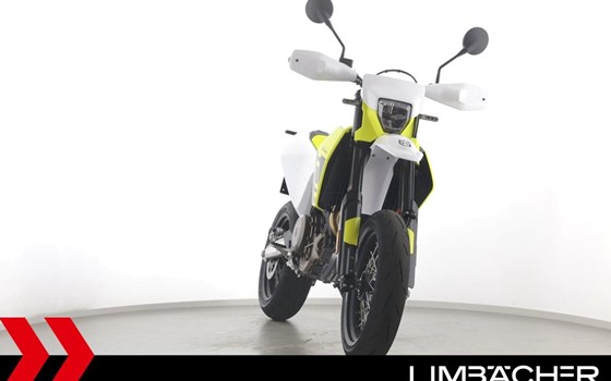 Gebrauchtmotorrad Husqvarna 701 Supermoto - Bild 11