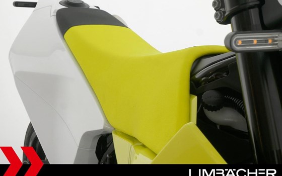 Gebrauchtmotorrad Husqvarna 701 Supermoto - Bild 15