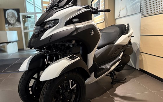Gebrauchtmotorrad Yamaha Tricity 300 Airbag - Bild 1