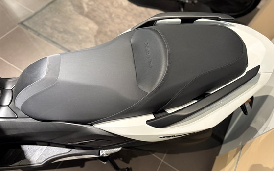 Gebrauchtmotorrad Yamaha Tricity 300 Airbag - Bild 5