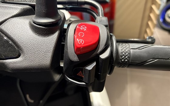 Gebrauchtmotorrad Yamaha Tricity 300 Airbag - Bild 8