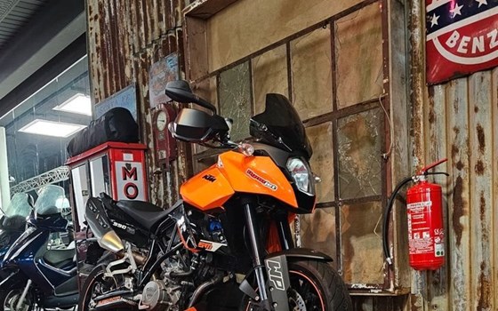 Gebrauchtmotorrad KTM 890 SMT - Bild 1