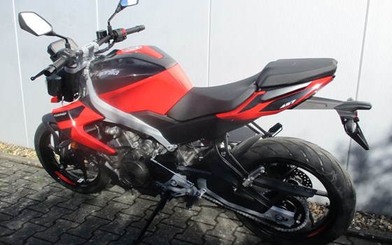 Neufahrzeug Aprilia Tuono 457 - Bild 5