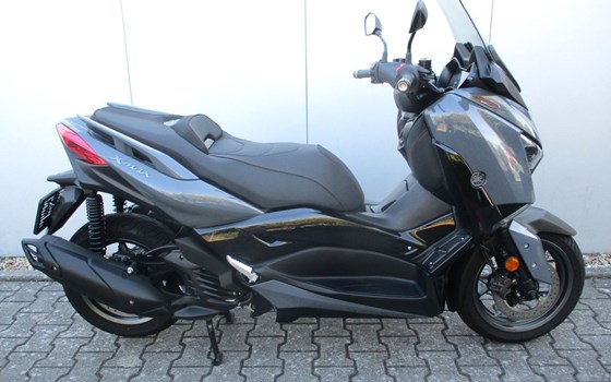 Gebrauchtmotorrad Yamaha XMAX 125 Tech MAX - Bild 3