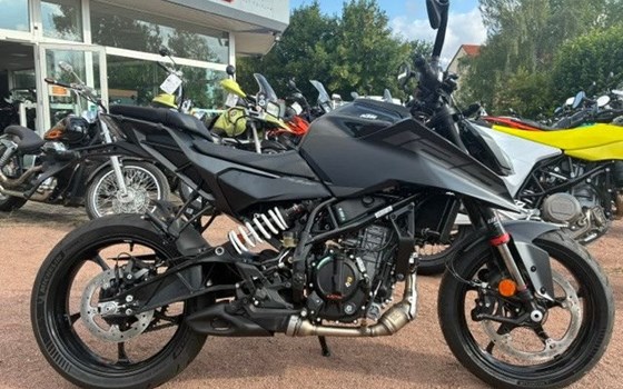 Gebrauchtmotorrad KTM 125 Duke - Bild 2