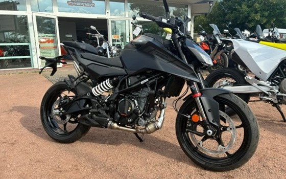 Gebrauchtmotorrad KTM 125 Duke - Bild 3
