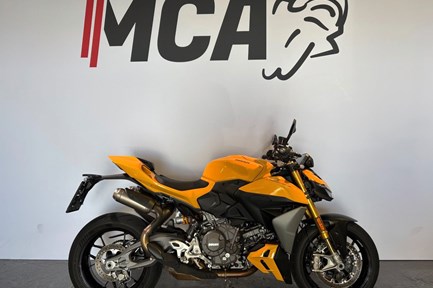 Ducati Streetfighter V2