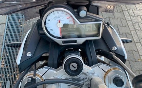 Gebrauchtmotorrad BMW S 1000 R - Bild 8