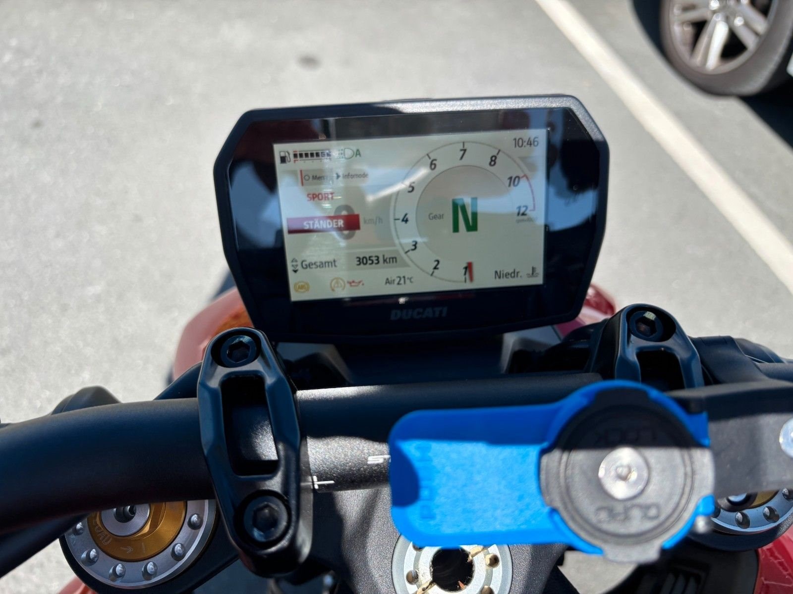 Ducati Streetfighter V2 S