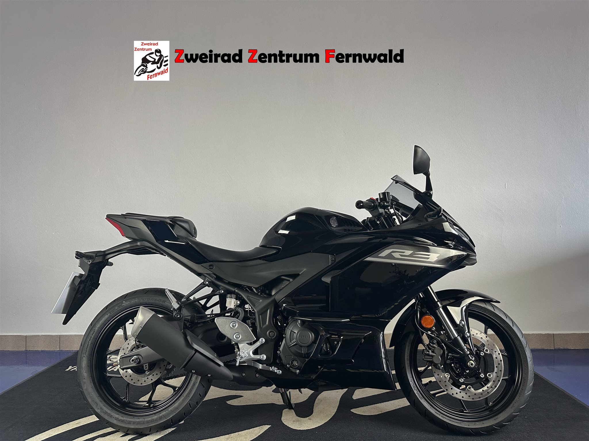 Yamaha R3