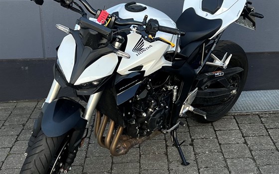 Gebrauchtmotorrad Honda CB1000 Hornet - Bild 4