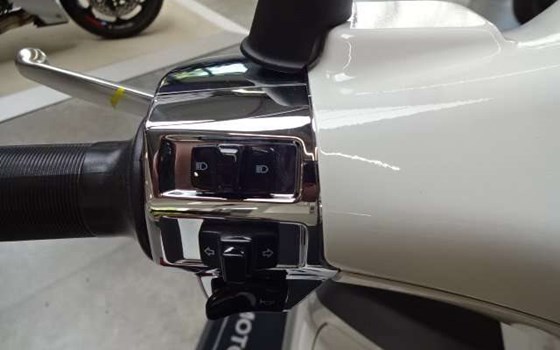 Neufahrzeug Vespa Primavera 125 - Bild 7
