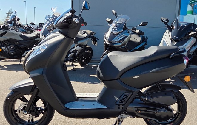 Peugeot Kisbee 50 Black Edition
