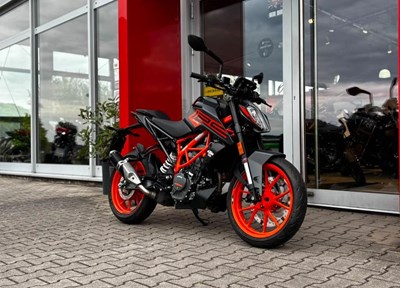 GEBRAUCHTFAHRZEUG KTM 125 Duke