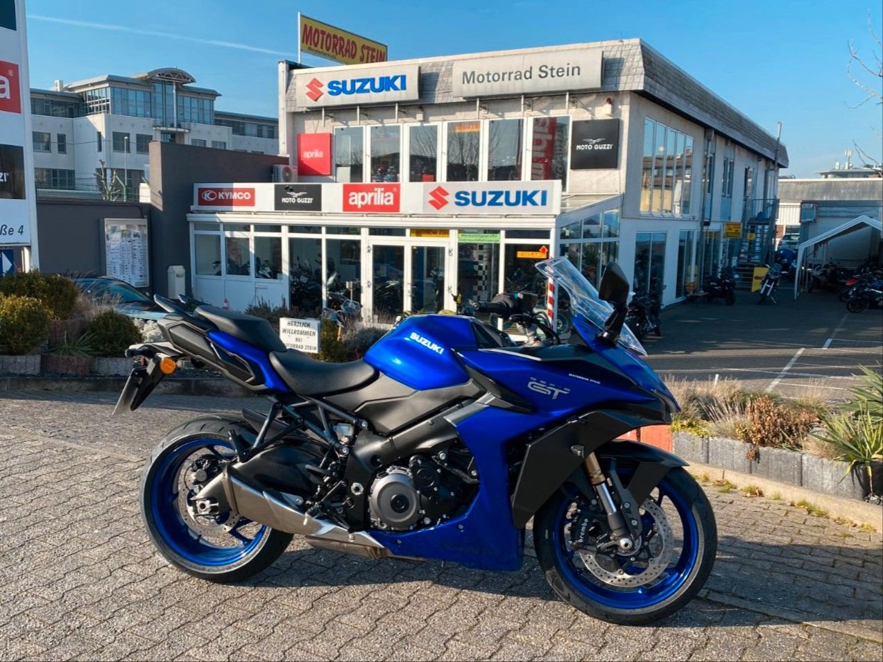Suzuki GSX-S1000GT