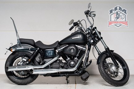 Harley-Davidson Dyna Street Bob FXDB