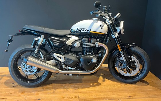 Gebrauchtmotorrad Triumph Speed Twin 1200 - Bild 1