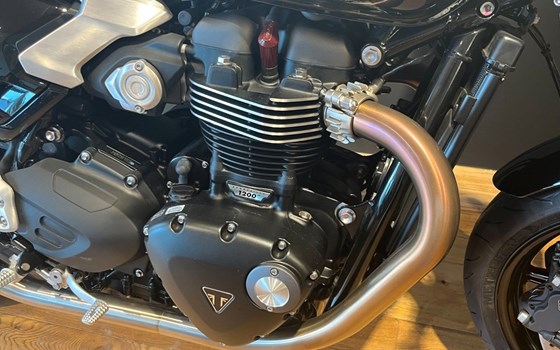 Gebrauchtmotorrad Triumph Speed Twin 1200 - Bild 5