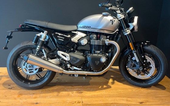 Gebrauchtmotorrad Triumph Speed Twin 1200 - Bild 1