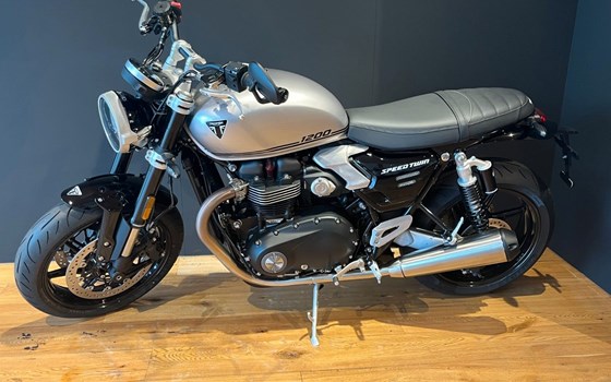 Gebrauchtmotorrad Triumph Speed Twin 1200 - Bild 5