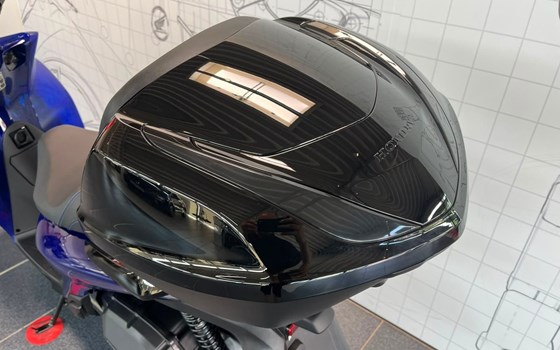 Gebrauchtmotorrad Honda SH125i - Bild 11