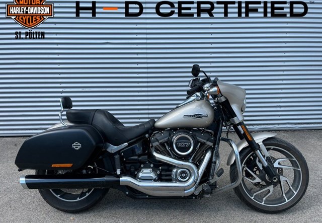 Harley-Davidson Softail Sport Glide FLSB (silber)