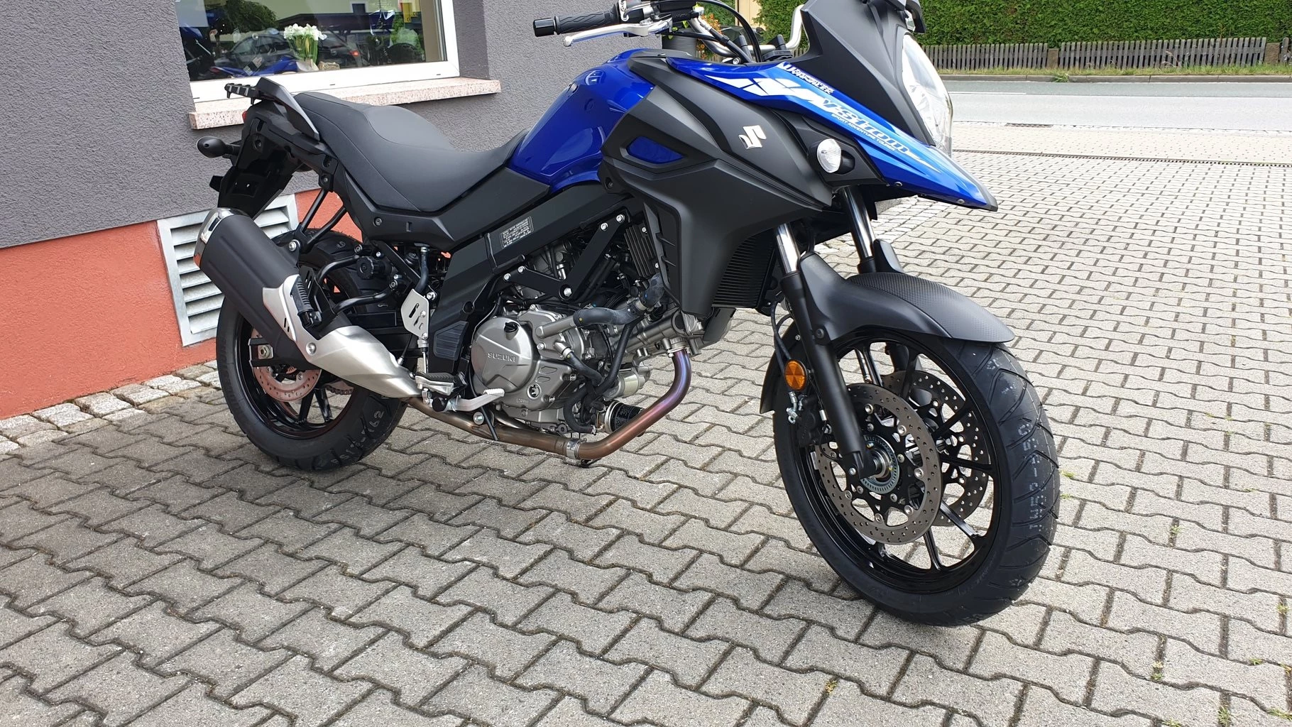Suzuki V-Strom 650