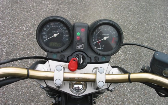 Gebrauchtmotorrad Honda CBF 600 - Bild 7