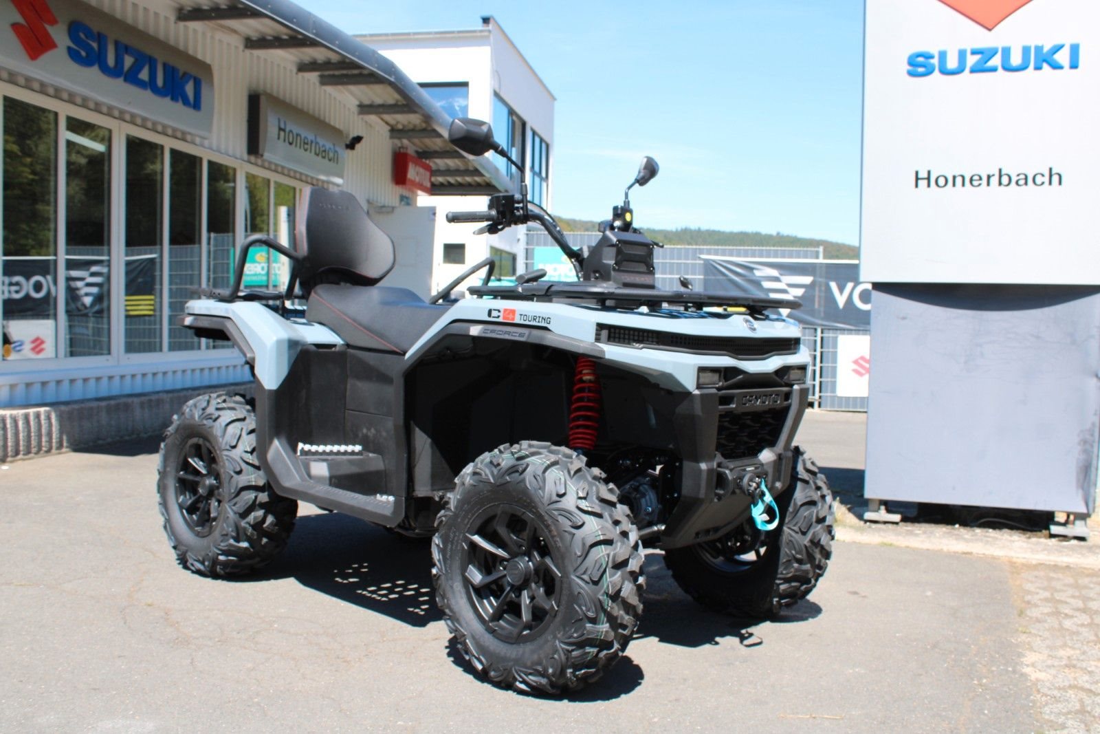 CFMOTO CFORCE C4 Touring ABS