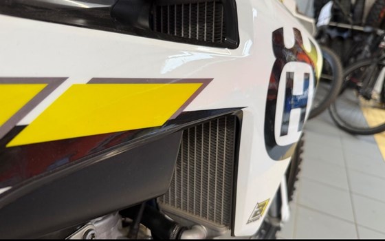 Gebrauchtmotorrad Husqvarna TC 250 - Bild 8