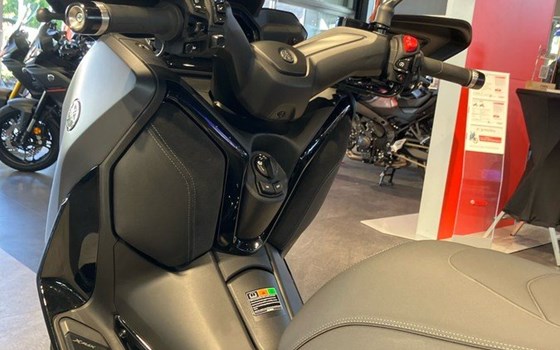 Gebrauchtmotorrad Yamaha XMAX 125 Tech MAX+ - Bild 8