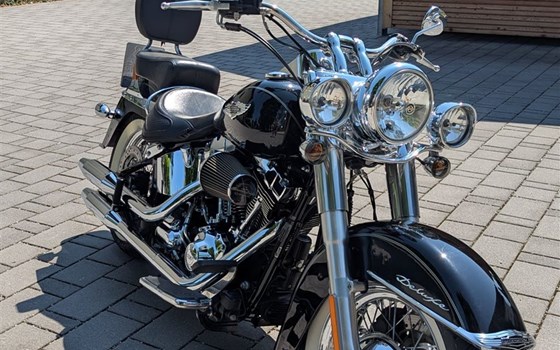 Gebrauchtmotorrad Harley-Davidson Softail Deluxe FLSTN - Bild 1