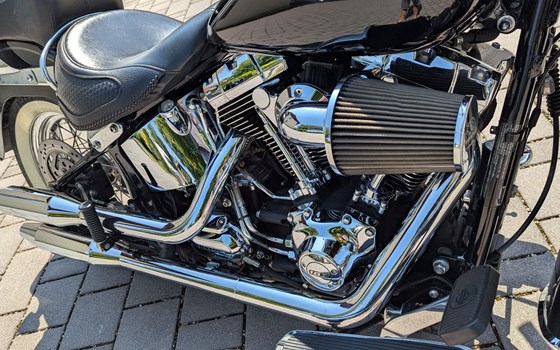 Gebrauchtmotorrad Harley-Davidson Softail Deluxe FLSTN - Bild 2