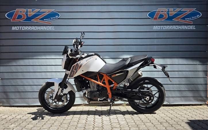 KTM 690 Duke 