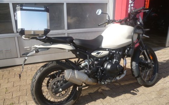 Gebrauchtmotorrad Royal Enfield Himalayan 450 - Bild 1
