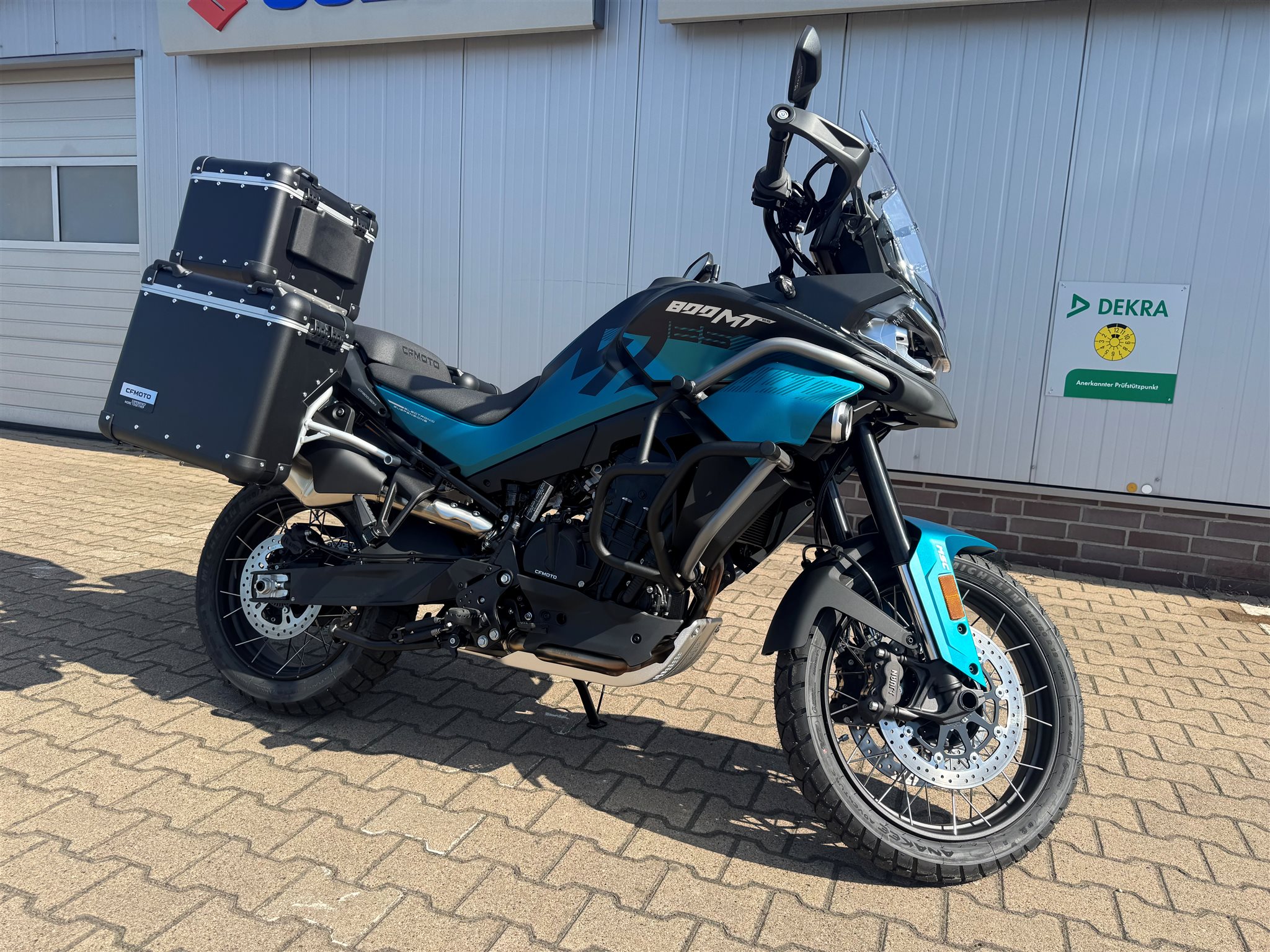 CFMOTO 800MT-ES 
