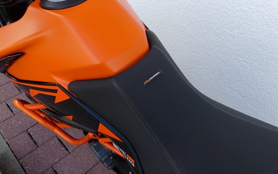 Gebrauchtmotorrad KTM 390 Adventure - Bild 6