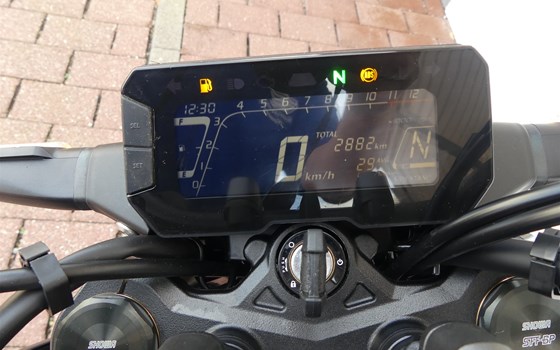 Gebrauchtmotorrad Honda CB125R - Bild 5