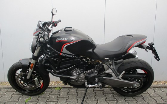 Gebrauchtmotorrad Ducati Monster 821 Stealth - Bild 4