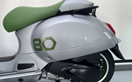 Neufahrzeug Vespa GTS 310 Edizione Ottantesimo - Bild 7