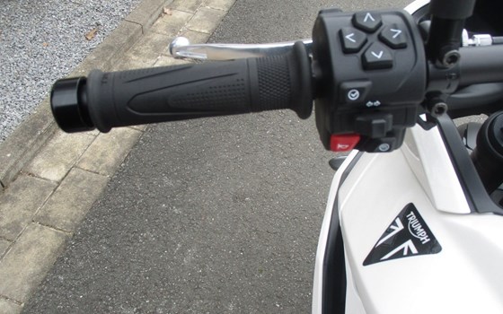 Gebrauchtmotorrad Triumph Tiger Sport 660 - Bild 11