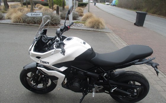 Gebrauchtmotorrad Triumph Tiger Sport 660 - Bild 5