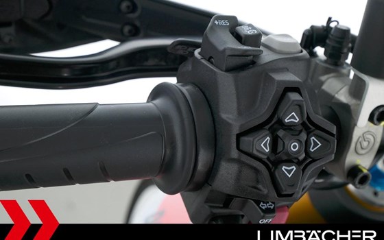 Gebrauchtmotorrad Ducati Hypermotard V2 SP - Bild 14