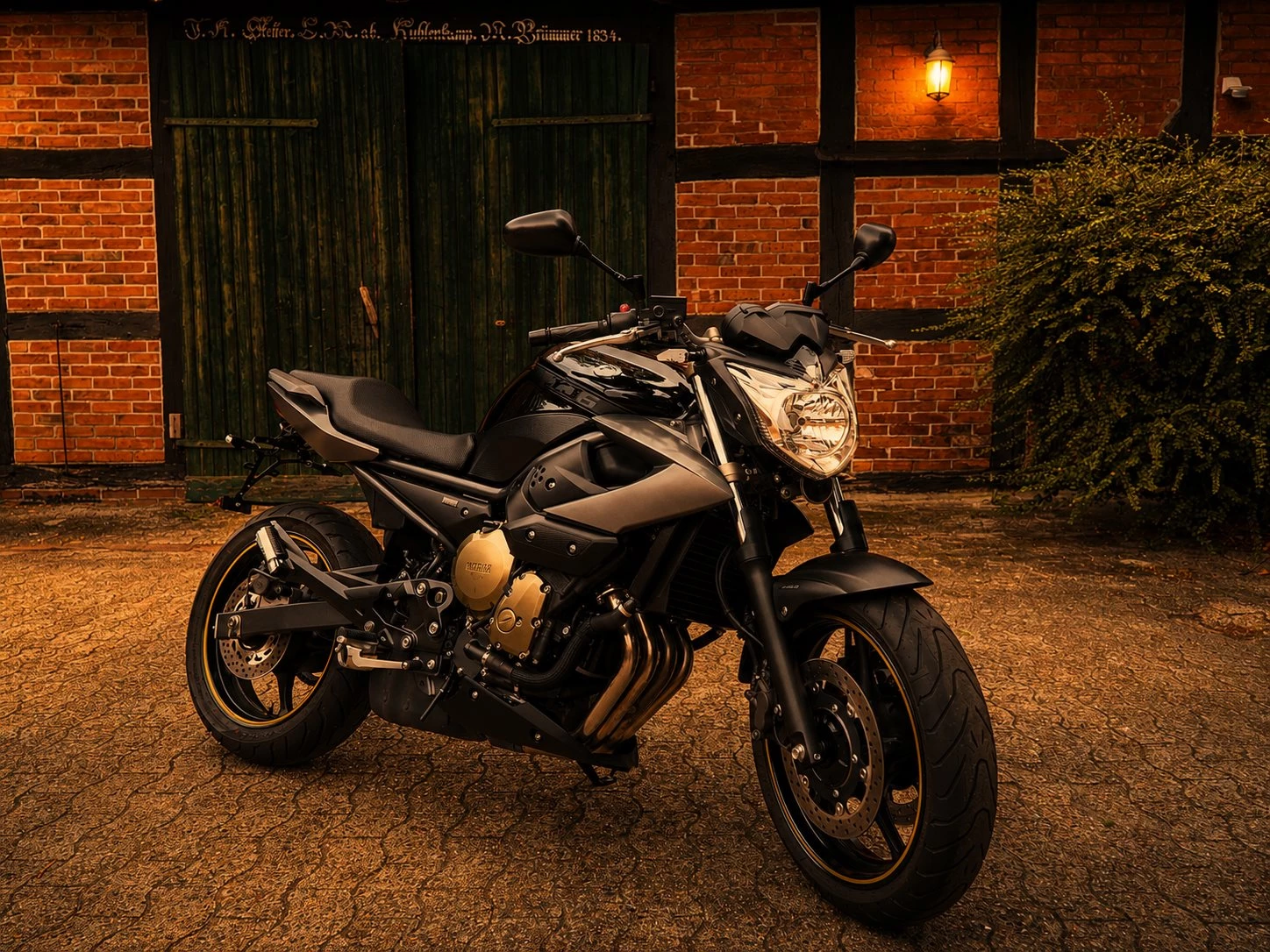 Yamaha XJ6