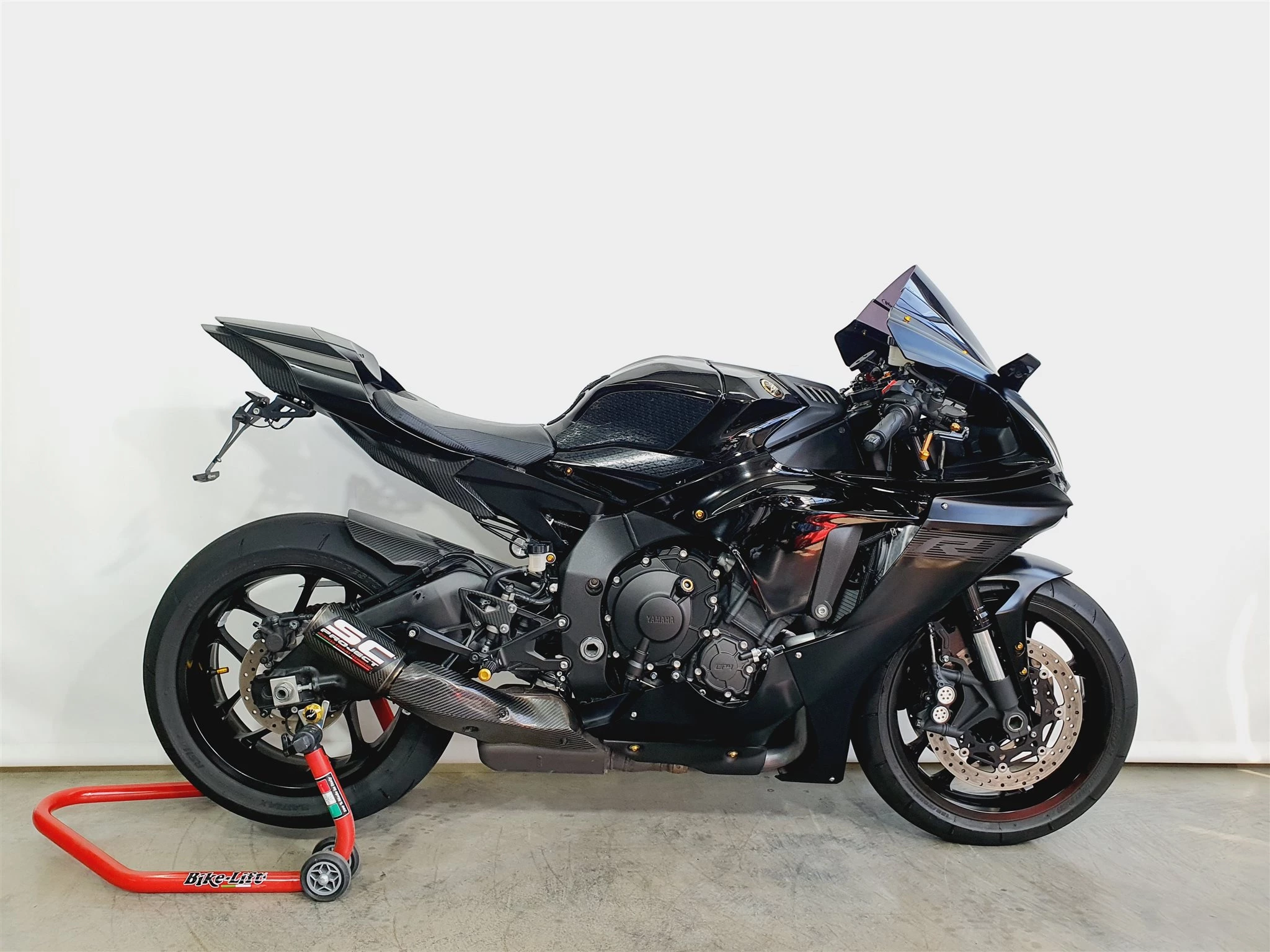 Yamaha R1