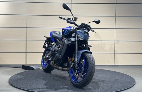 Neumotorrad Yamaha MT-09