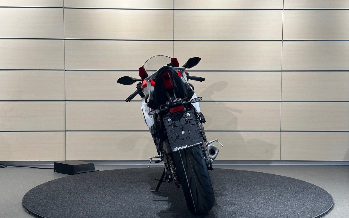 Angebot Yamaha R7