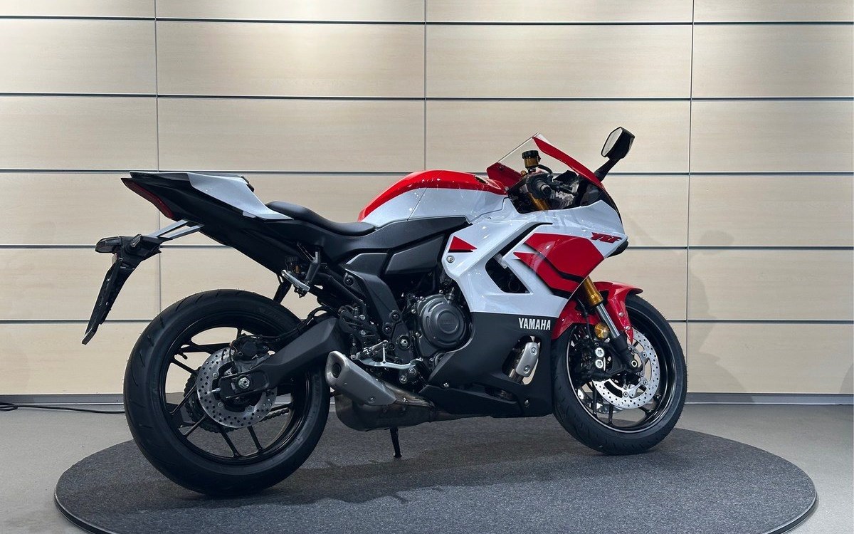 Angebot Yamaha R7
